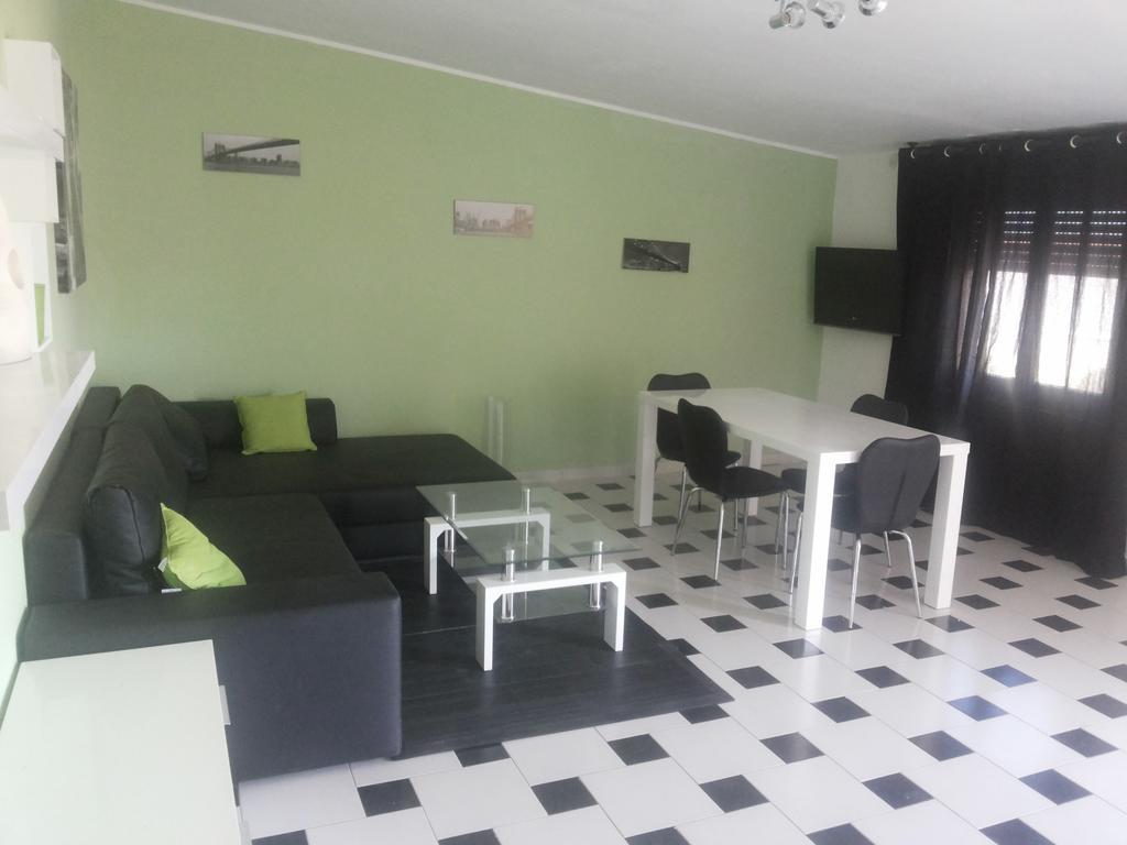 De Amicis Apartment Каляри Стая снимка
