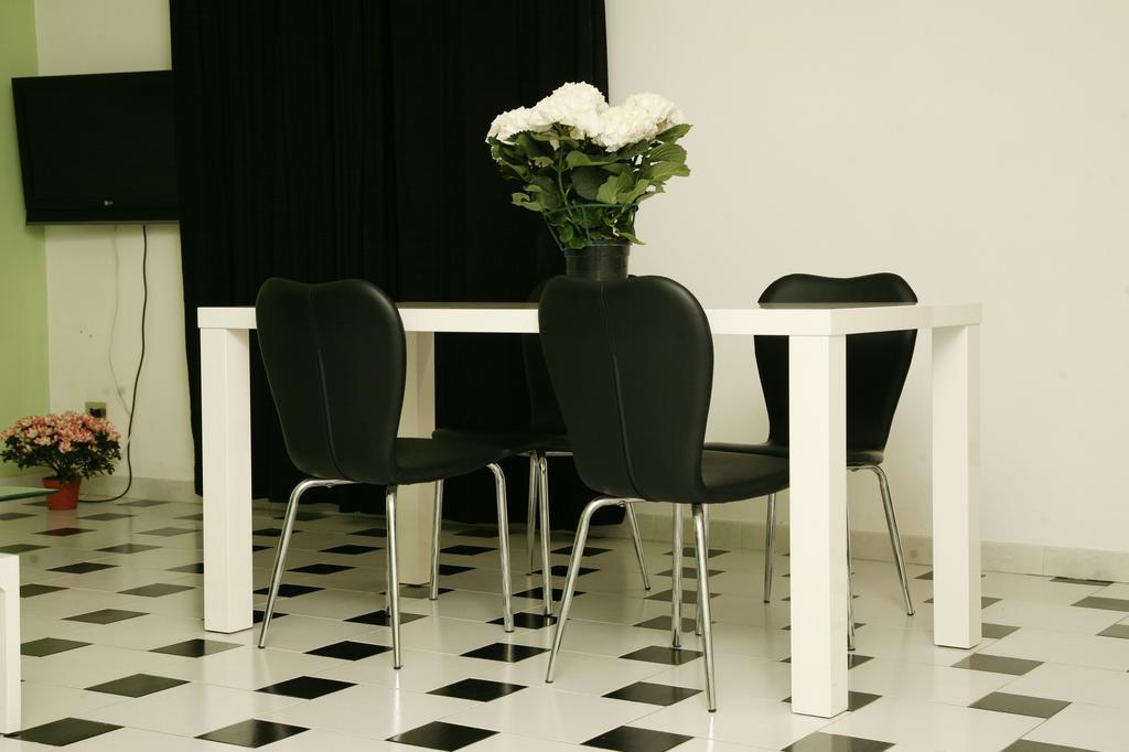 De Amicis Apartment Каляри Стая снимка
