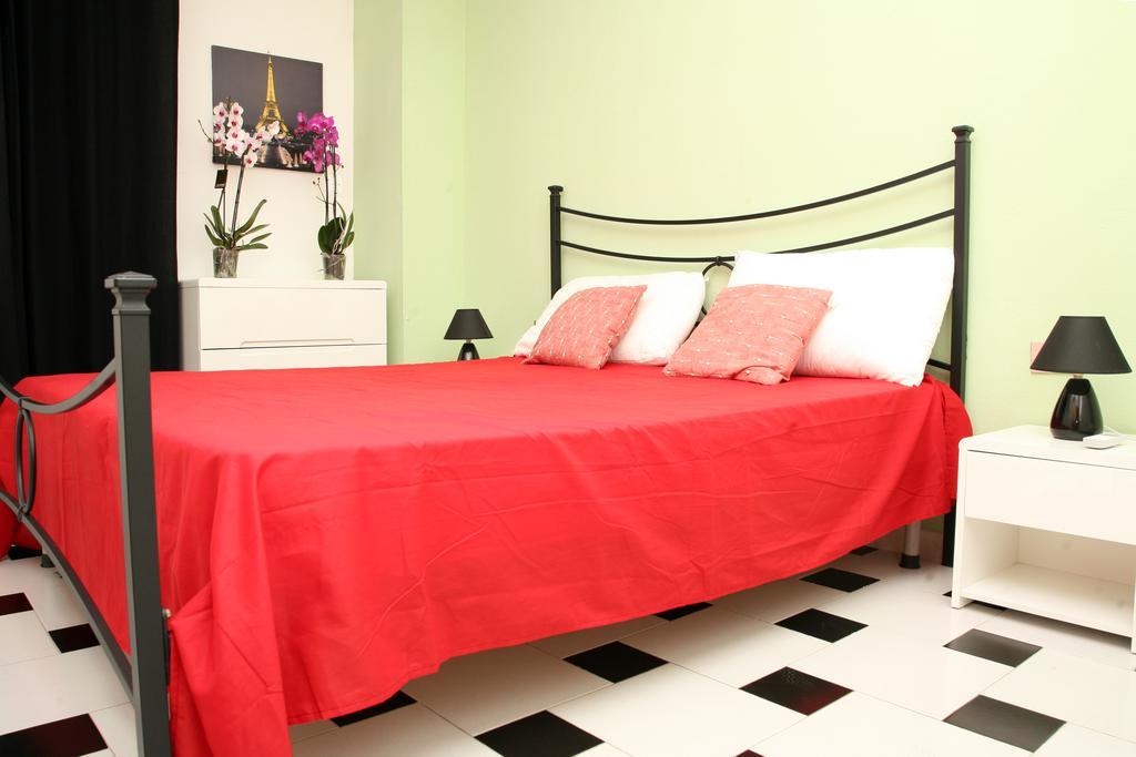 De Amicis Apartment Каляри Стая снимка